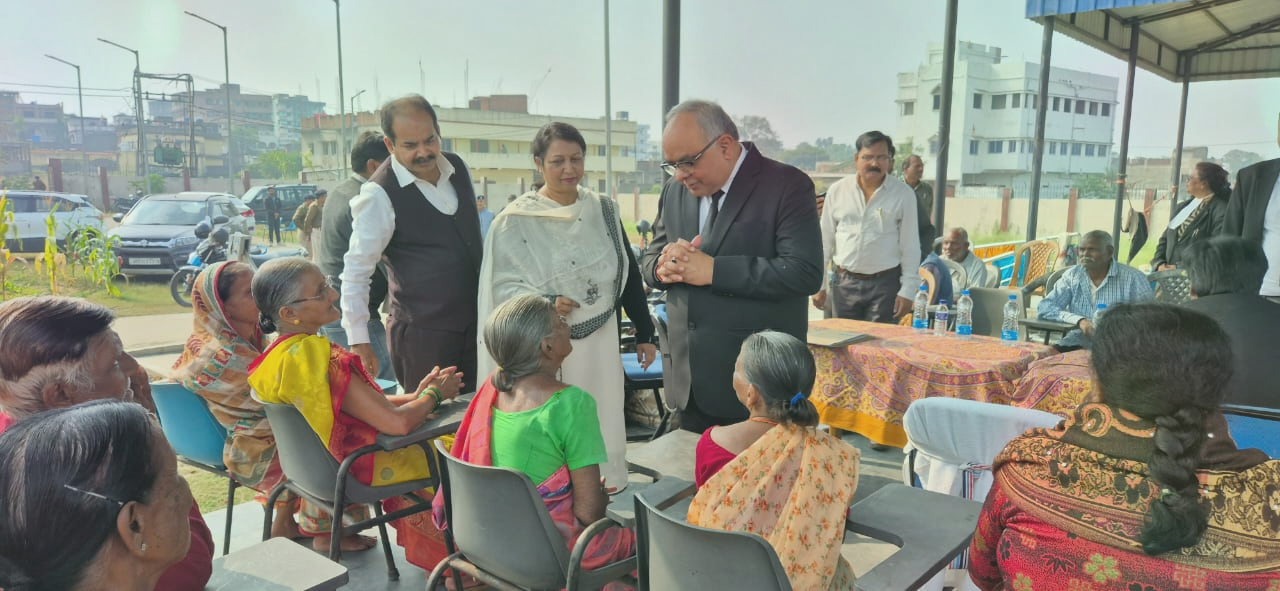 district-judge-reached-old-age-home