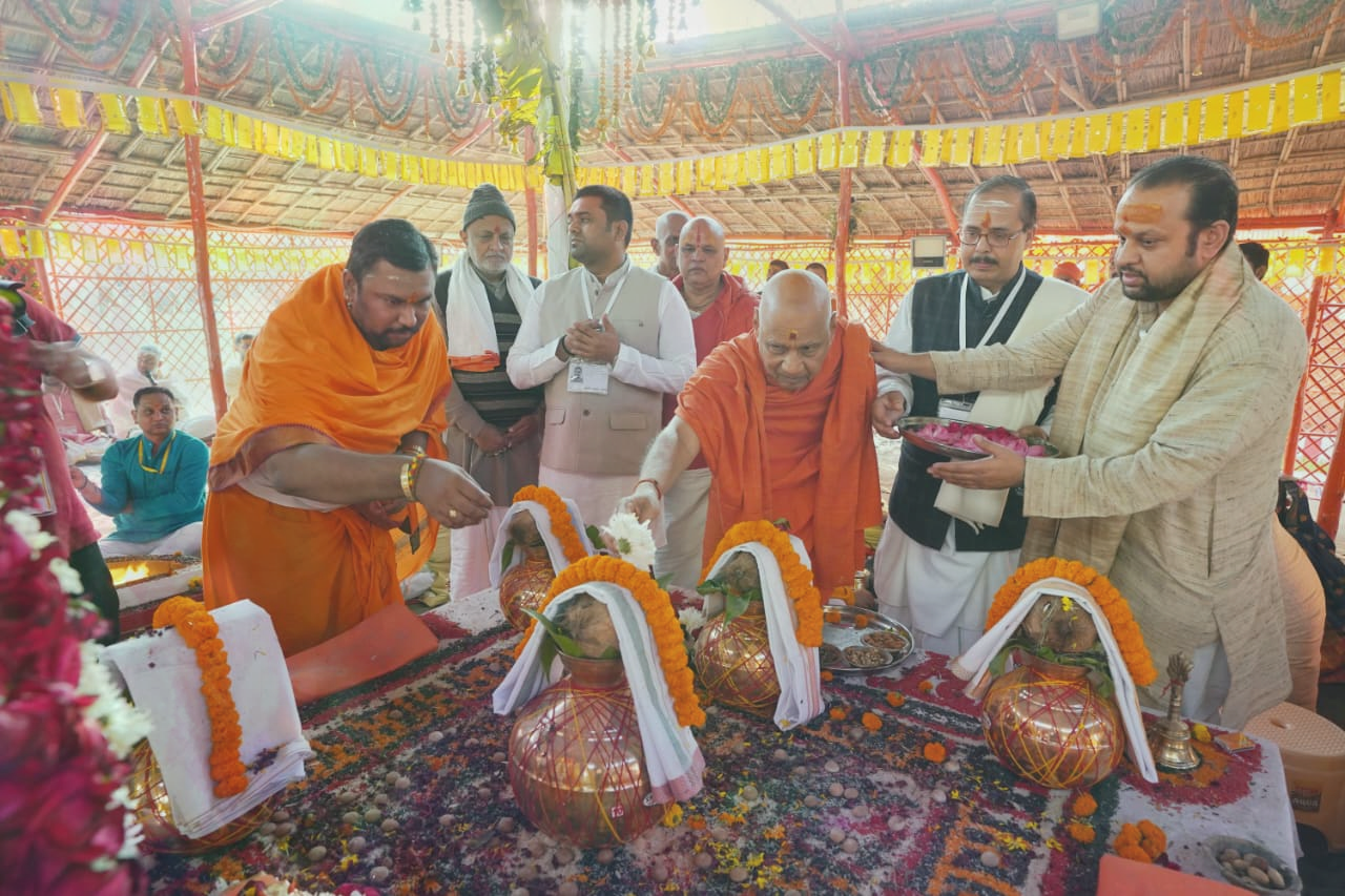 ayodhya-ram-mandir-dhwajarohan