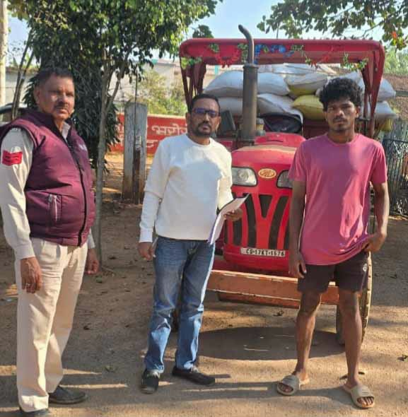 mariguda-illegal-paddy-tractor-seized