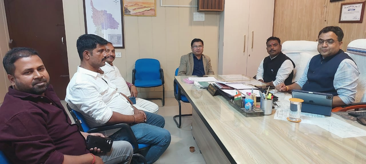 जनसमस्याओं के निराकरण को लेकर विधायक ने एसडीएम से की भेंट