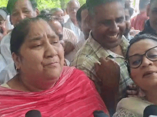 हरियाणा BJP विधायक ने कुंवारों के बायोडाटा मांगे:कहा- शादी कराने का वादा पूरा करूंगी; मंत्री राव बोलीं- यहां कोई हो तो इन्हें डिटेल दें